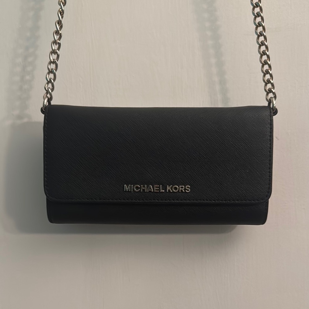 Michael Kors Black Wallet On Chain